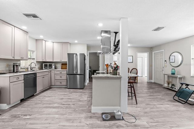 6244 COLONY CIRCLE, Weeki Wachee, FL 34607