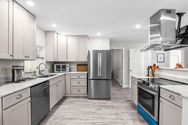 6244 COLONY CIRCLE, Weeki Wachee, FL 34607