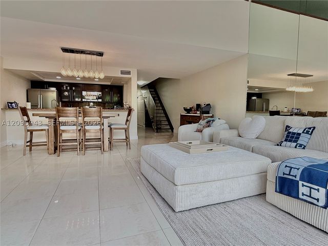 8880 SW 133rd Pl E, Miami, FL 33186