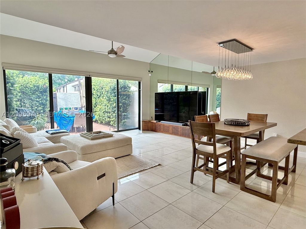 8880 SW 133rd Pl E, Miami, FL 33186