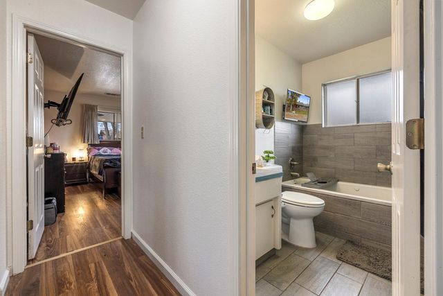 381 Wallis Ave, Gustine, CA 95322