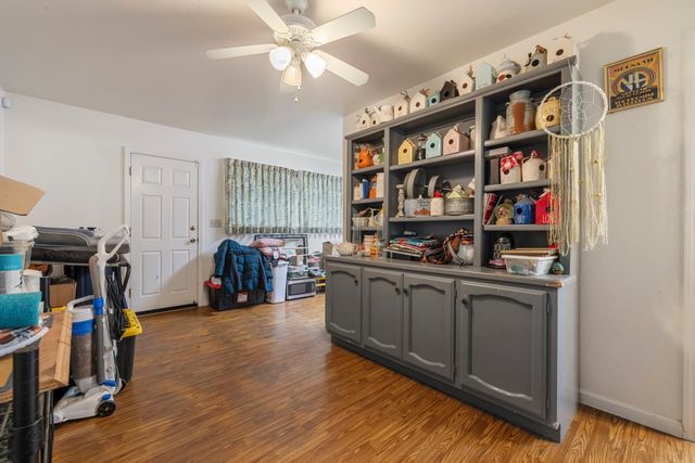 381 Wallis Ave, Gustine, CA 95322