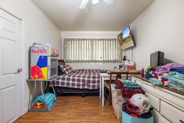 381 Wallis Ave, Gustine, CA 95322