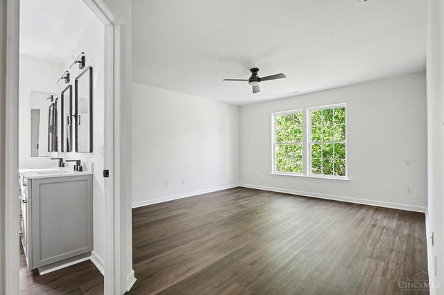 222 Indian Lake Drive, Hamilton Twp, OH 45039