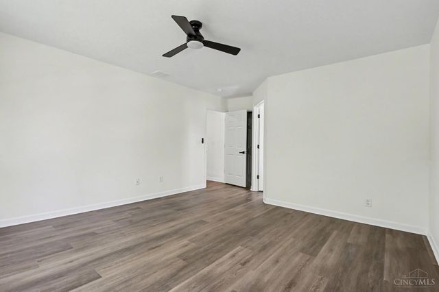 222 Indian Lake Drive, Hamilton Twp, OH 45039