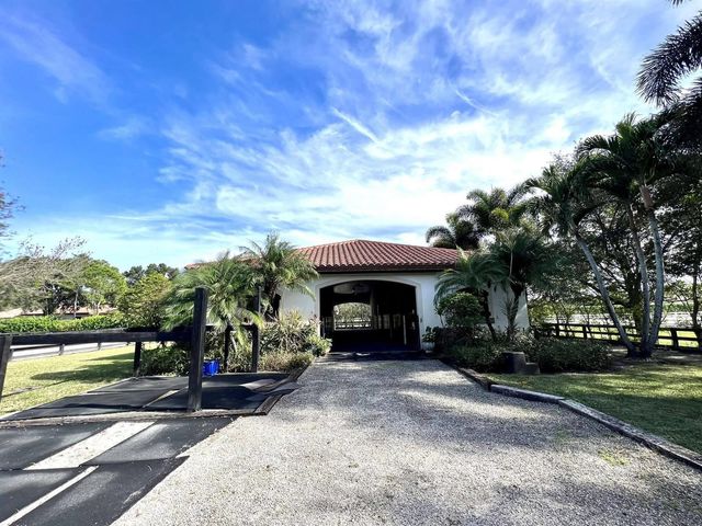 2957 Appaloosa Trail N, Wellington, FL 33414