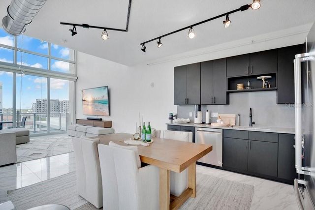 150 E ROBINSON STREET 802, Orlando, FL 32801