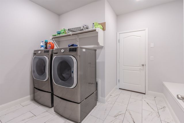 136 Wenham Way, Forney, TX 75126