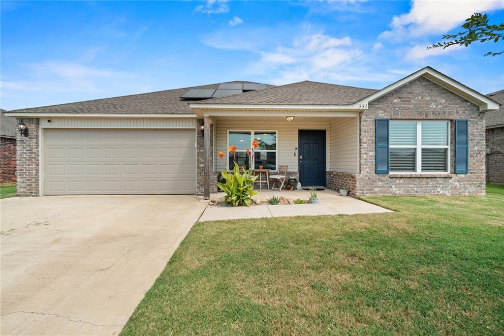 551 SE 4th Street, Newcastle, OK 73065