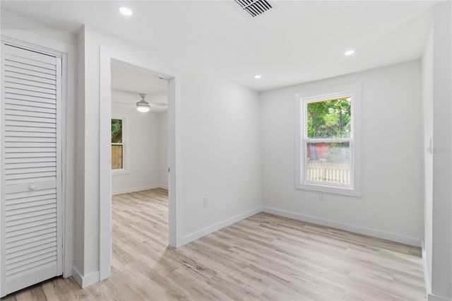 5211 25TH AVENUE S, Gulfport, FL 33707