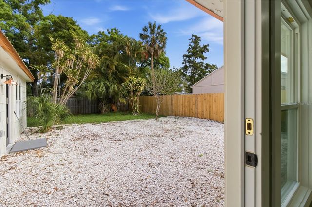 5211 25TH AVENUE S, Gulfport, FL 33707