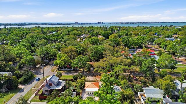 5211 25TH AVENUE S, Gulfport, FL 33707