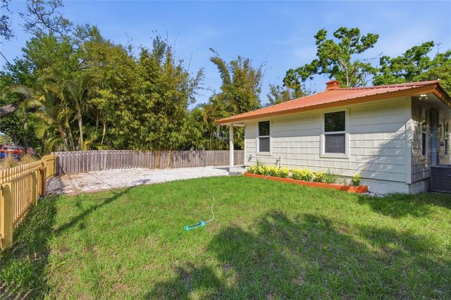 5211 25TH AVENUE S, Gulfport, FL 33707