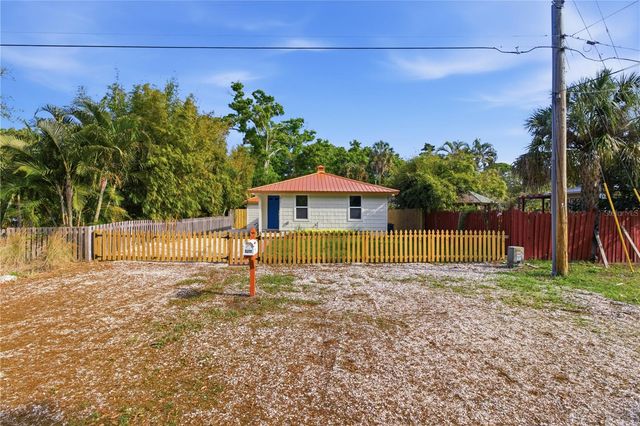 5211 25TH AVENUE S, Gulfport, FL 33707