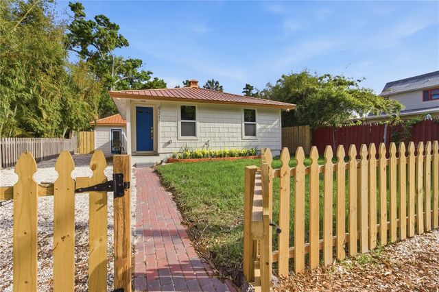 5211 25TH AVENUE S, Gulfport, FL 33707