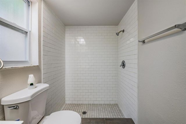 1124 DANNY DRIVE, Sarasota, FL 34243