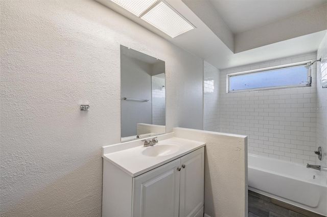 1124 DANNY DRIVE, Sarasota, FL 34243