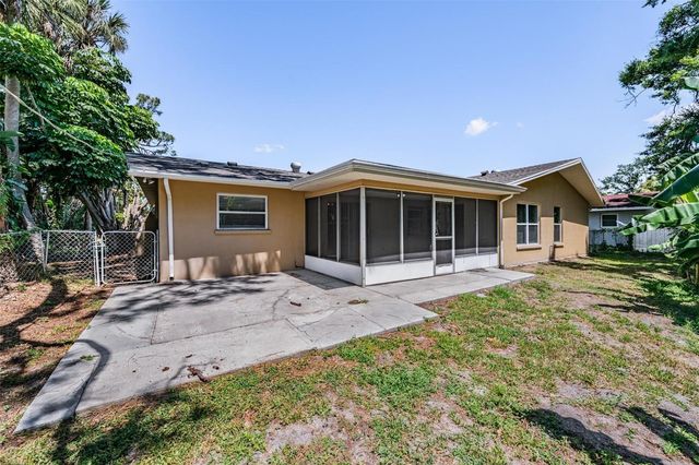 1124 DANNY DRIVE, Sarasota, FL 34243
