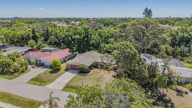 1124 DANNY DRIVE, Sarasota, FL 34243
