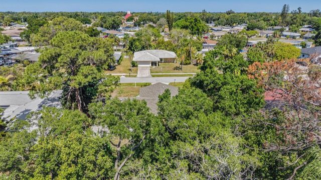 1124 DANNY DRIVE, Sarasota, FL 34243
