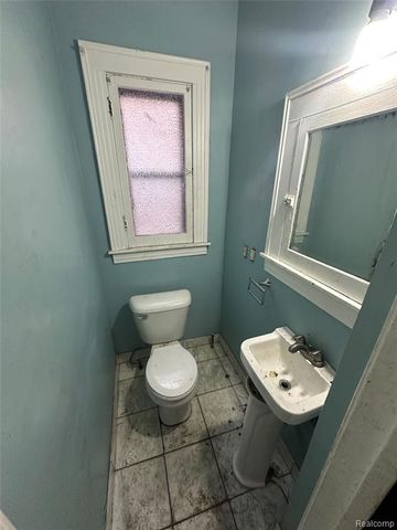 2660 Webb Street, Detroit, MI 48206