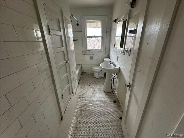 2660 Webb Street, Detroit, MI 48206