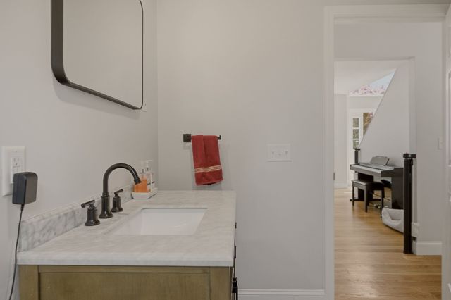 724 Woodman St, Fall River, MA 02724