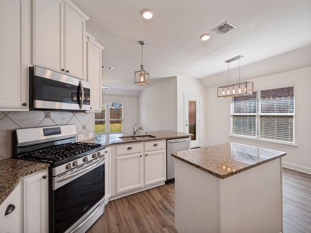 4501 Lakeview Drive, Frisco, TX 75036