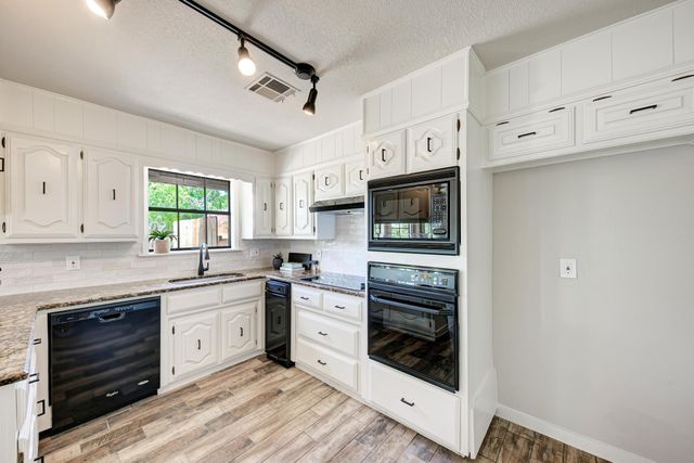 2365 Hackberry Road, Salado, TX 76571