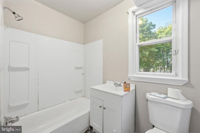 339 MAGNOLIA AVE, West Berlin, NJ 08091
