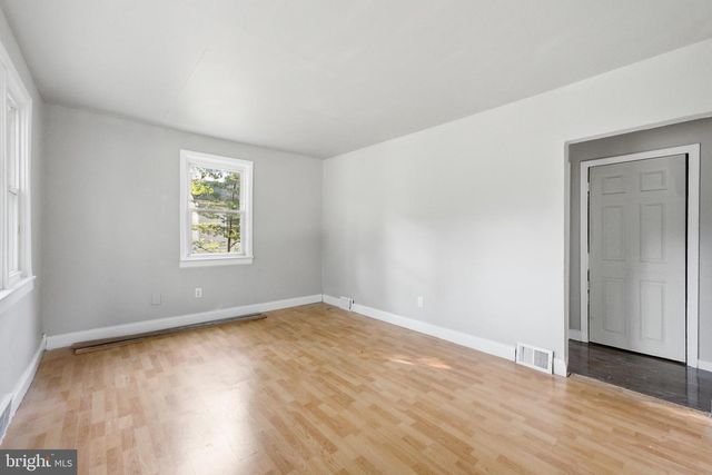 339 MAGNOLIA AVE, West Berlin, NJ 08091