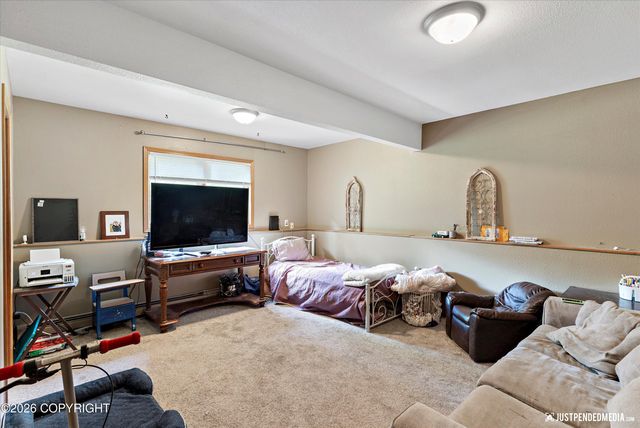 2020 N Kentucky Derby Drive, Palmer, AK 99645