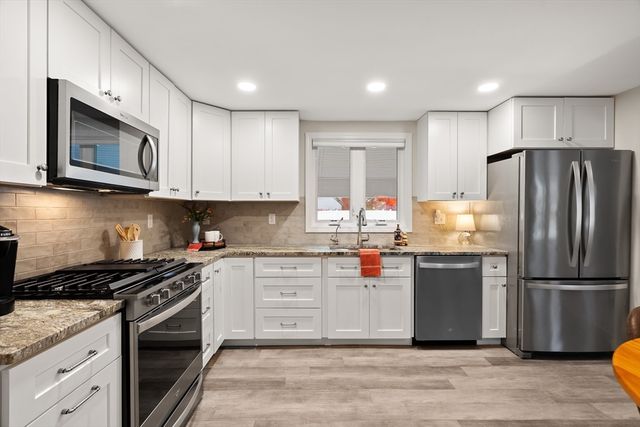 113 Graniteville Rd, Chelmsford, MA 01824