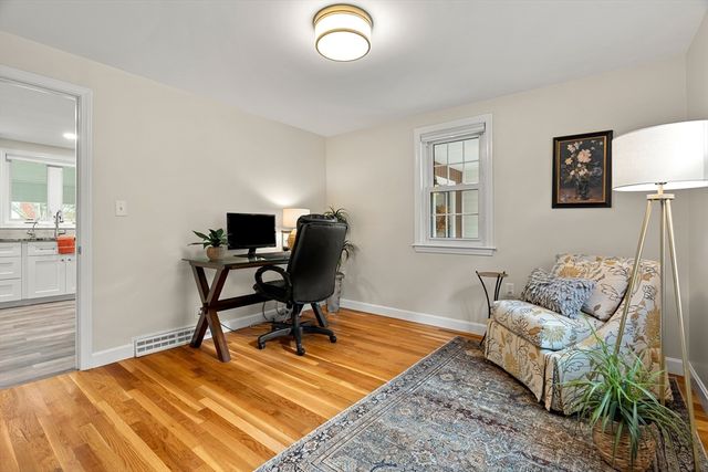 113 Graniteville Rd, Chelmsford, MA 01824