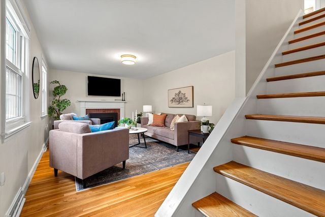 113 Graniteville Rd, Chelmsford, MA 01824