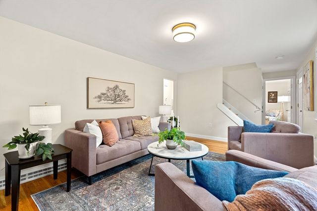 113 Graniteville Rd, Chelmsford, MA 01824