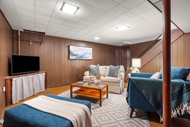 113 Graniteville Rd, Chelmsford, MA 01824