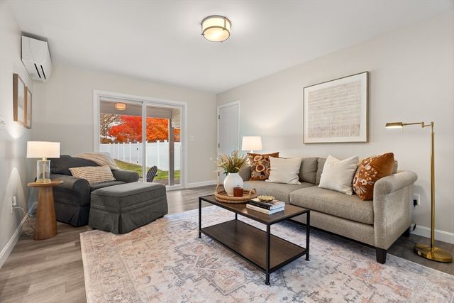 113 Graniteville Rd, Chelmsford, MA 01824