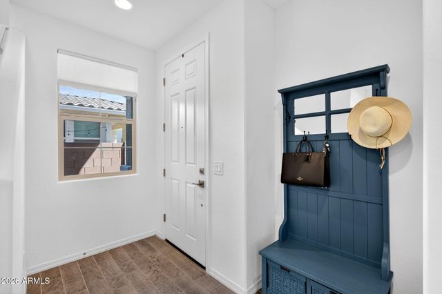 14253 W BUCKSKIN Trail, Surprise, AZ 85387
