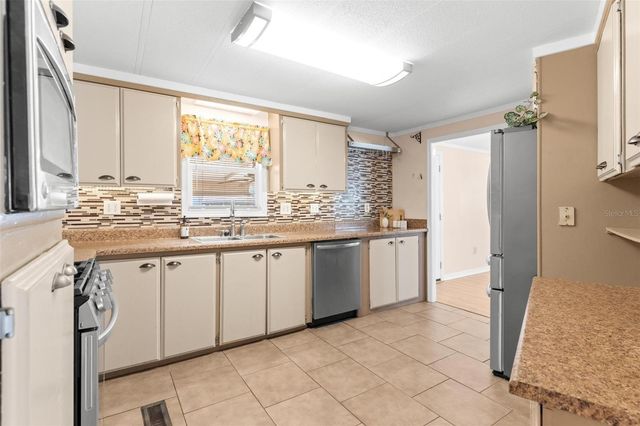 2621 CARPENTER PLACE, Leesburg, FL 34748