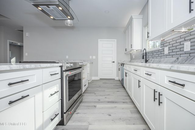 8315 Martin Bluff Road, Gautier, MS 39553