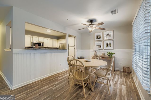 2501 Vineyard Way SE, Smyrna, GA 30082