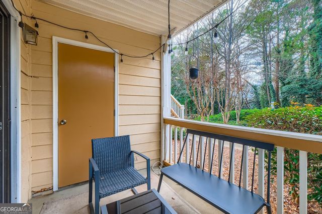 2501 Vineyard Way SE, Smyrna, GA 30082