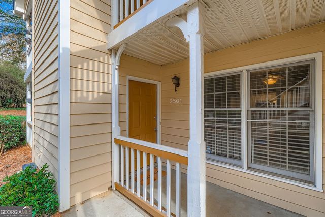 2501 Vineyard Way SE, Smyrna, GA 30082