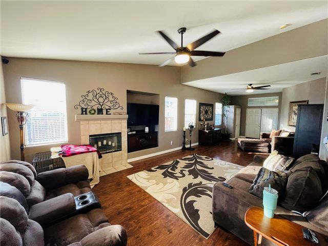 27613 Vanilla Court, Menifee, CA 92585