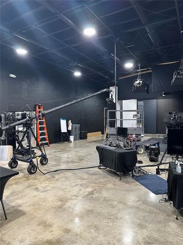 3075 SW 28th St, Miami, FL 33133