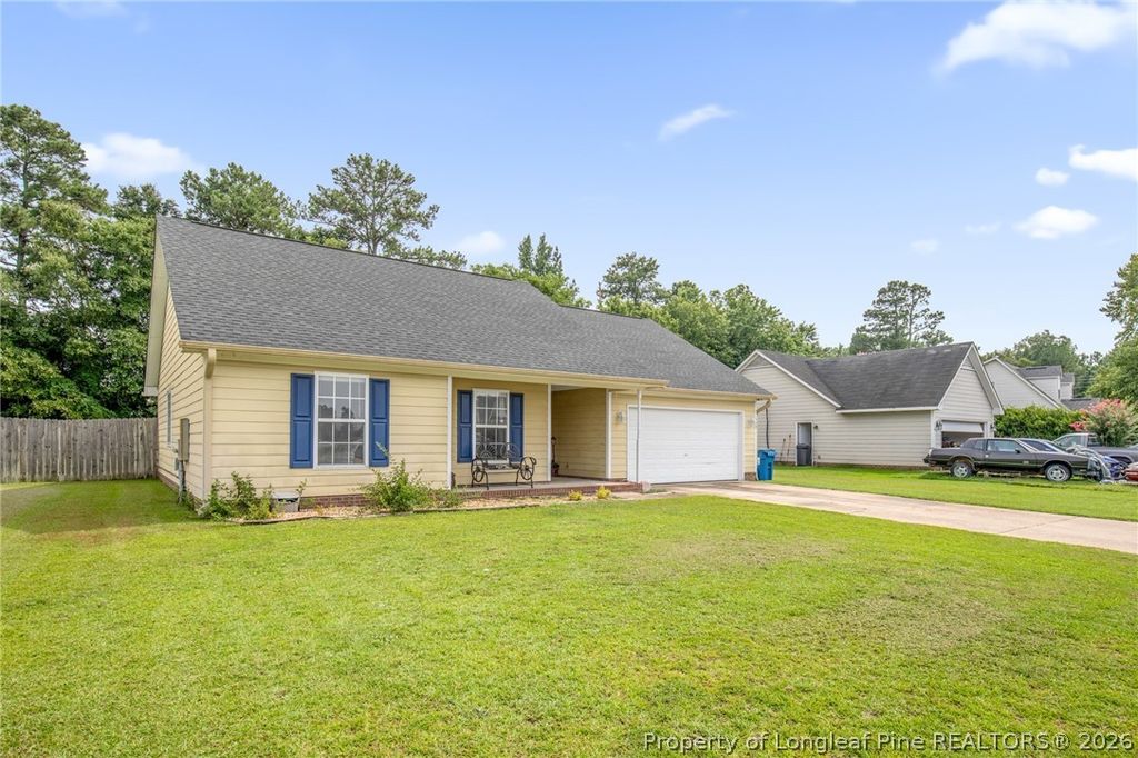 112 Hosta Drive, Raeford, NC 28376 — photo 3
