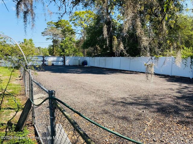 15294 Taralane Avenue, Brooksville, FL 34604