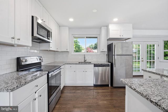 7410 BAYLOR AVE, College Park, MD 20740