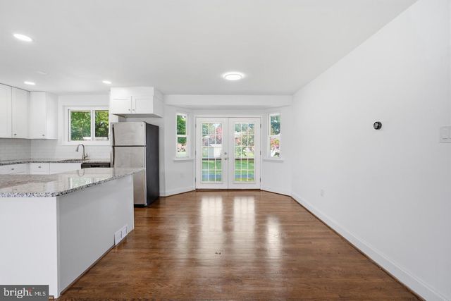 7410 BAYLOR AVE, College Park, MD 20740